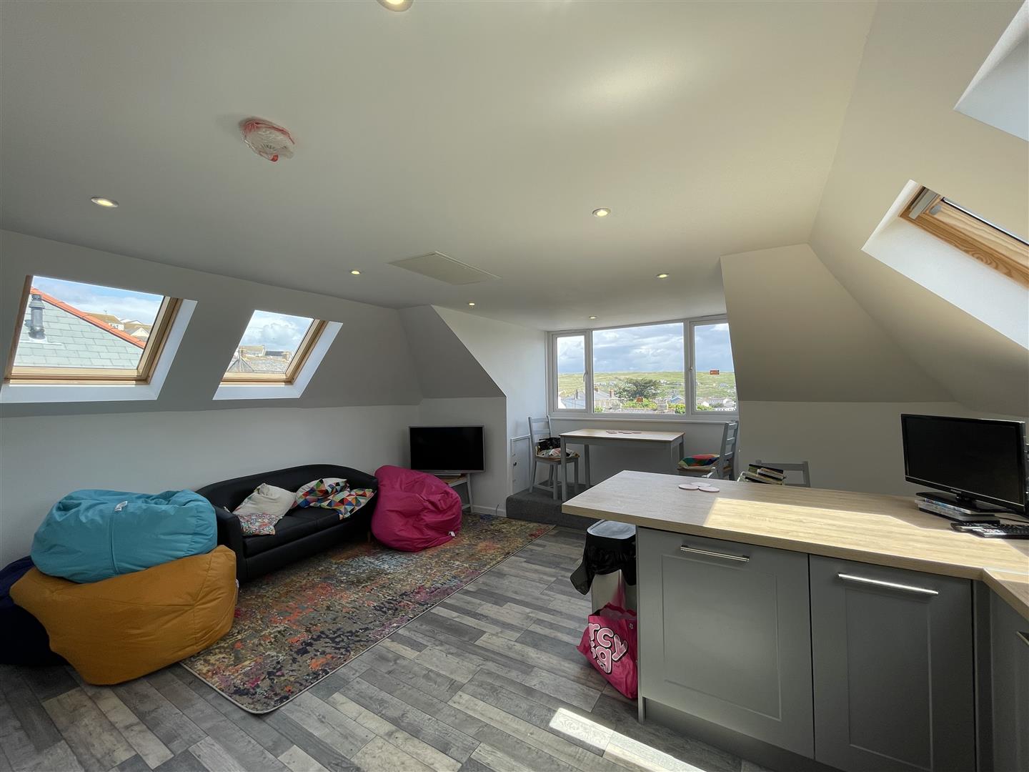 5 bed property in Upper Hillcrest, Perranporth